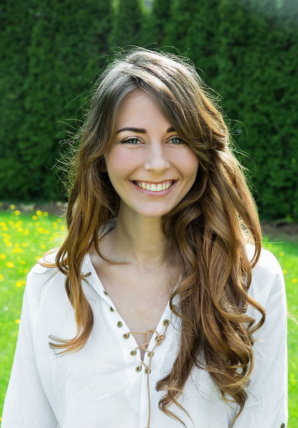 Люба, 23